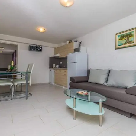 Villa Apartment In Croatia Near The Adriatic Coast