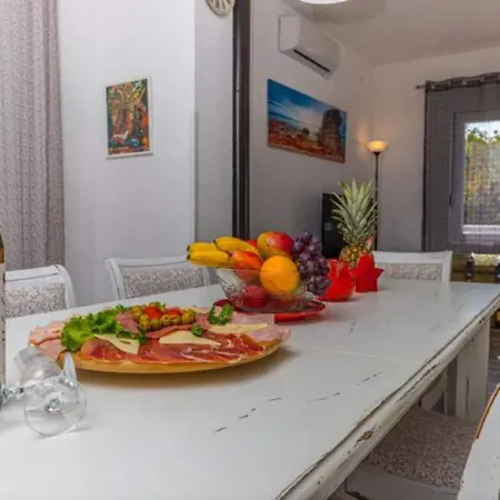 Apartment In Croatia Near The Adriatic Coast * Grižane