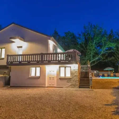 Adorable With Pool And Terrace Villa Grižane